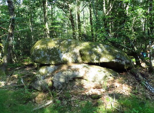 Sites mégalithiques en Morvan Nord